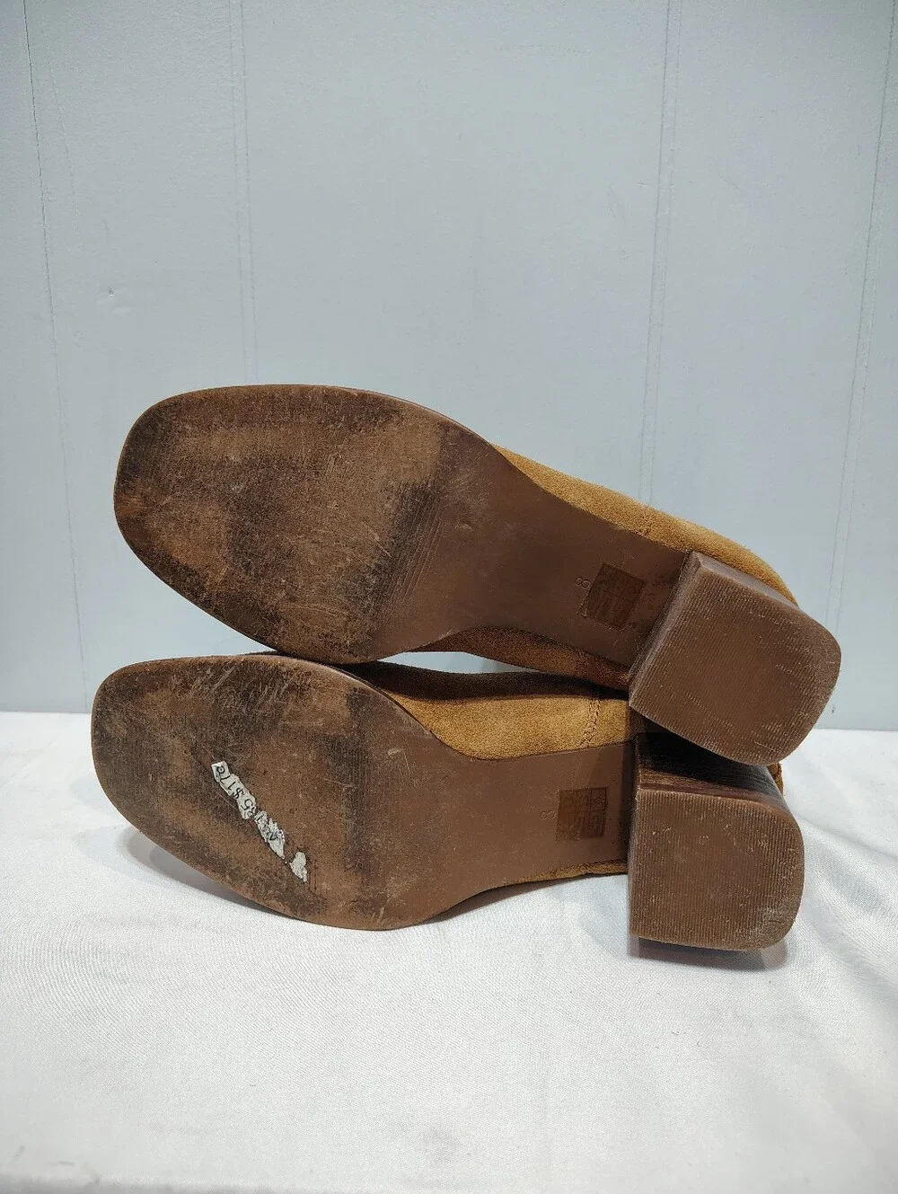 Madewell The Kat Chelsea Boot Suede Tan Camel Block Heel 8
